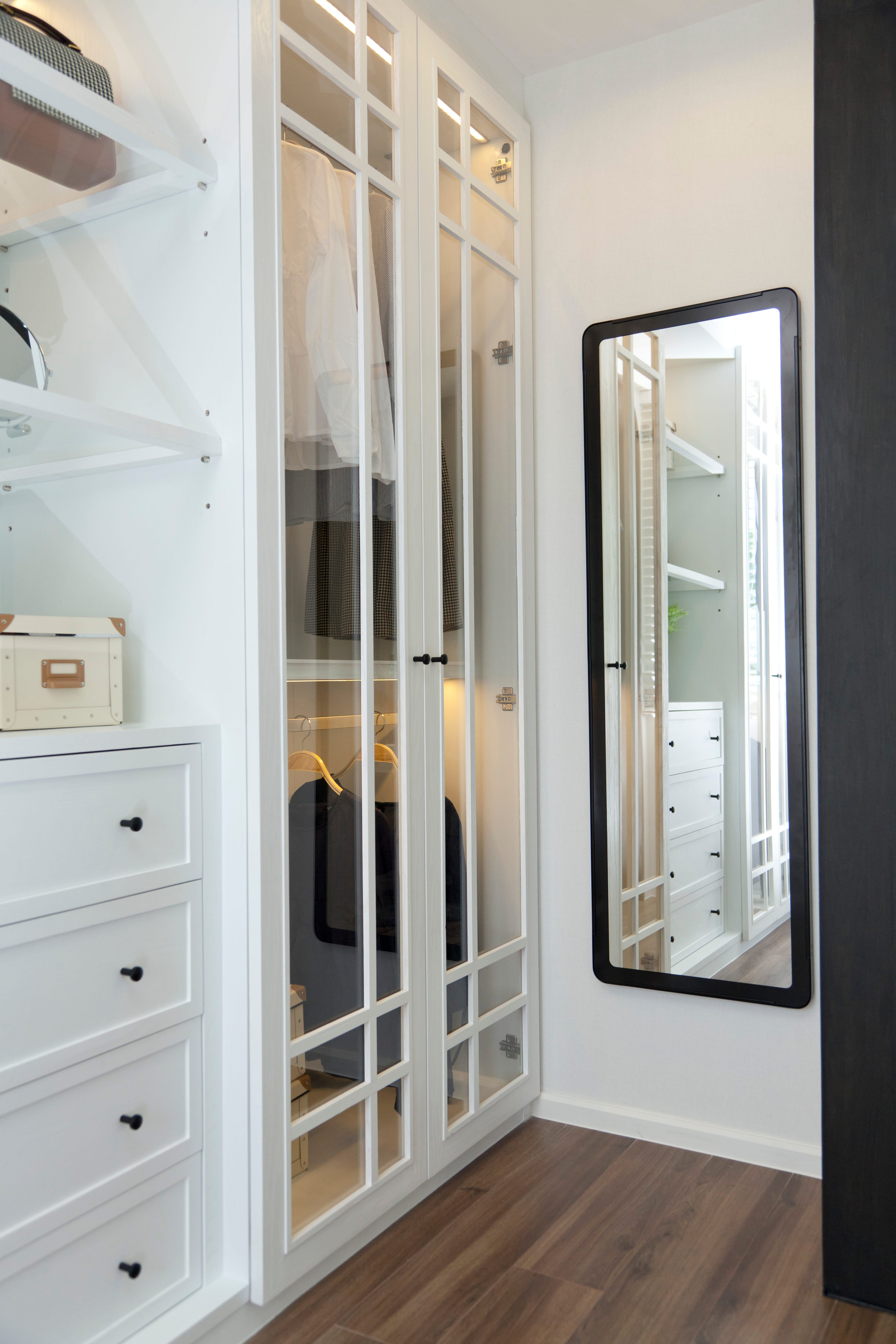 Elevate Your Space: The Impact of Custom Closet Doors on Home Organization